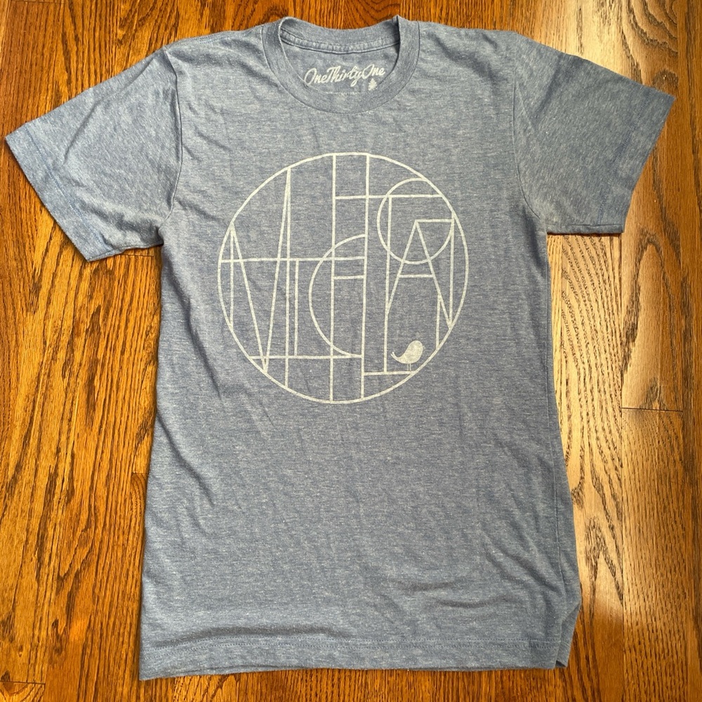 Blue t shirt with geometric design - Unisex XS
